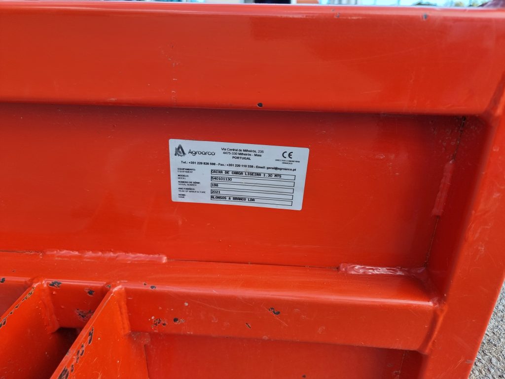 Caixa Carga Ligeira 1.30 MTS Agroarco cheio