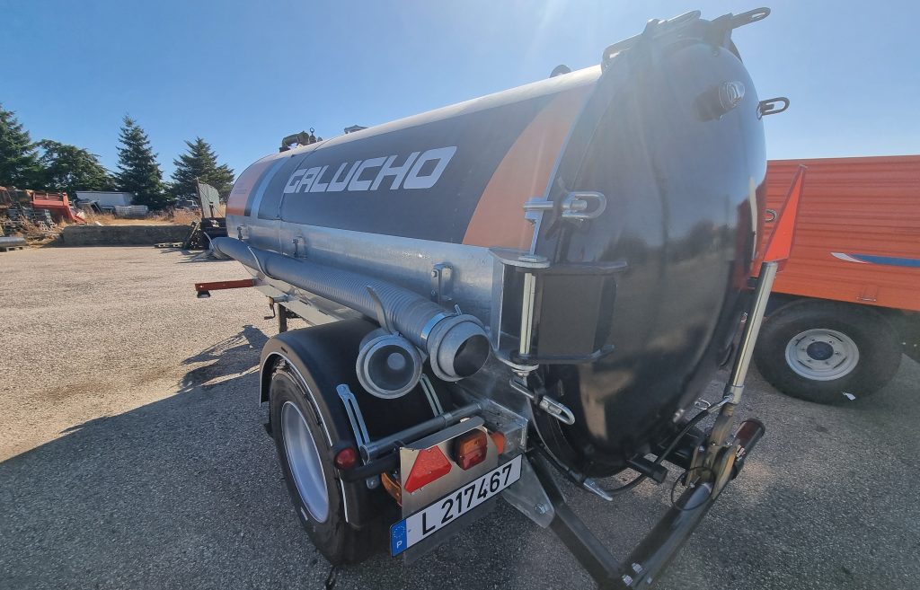 Cisterna Agrícola GALUCHO CG-6000RS cheio