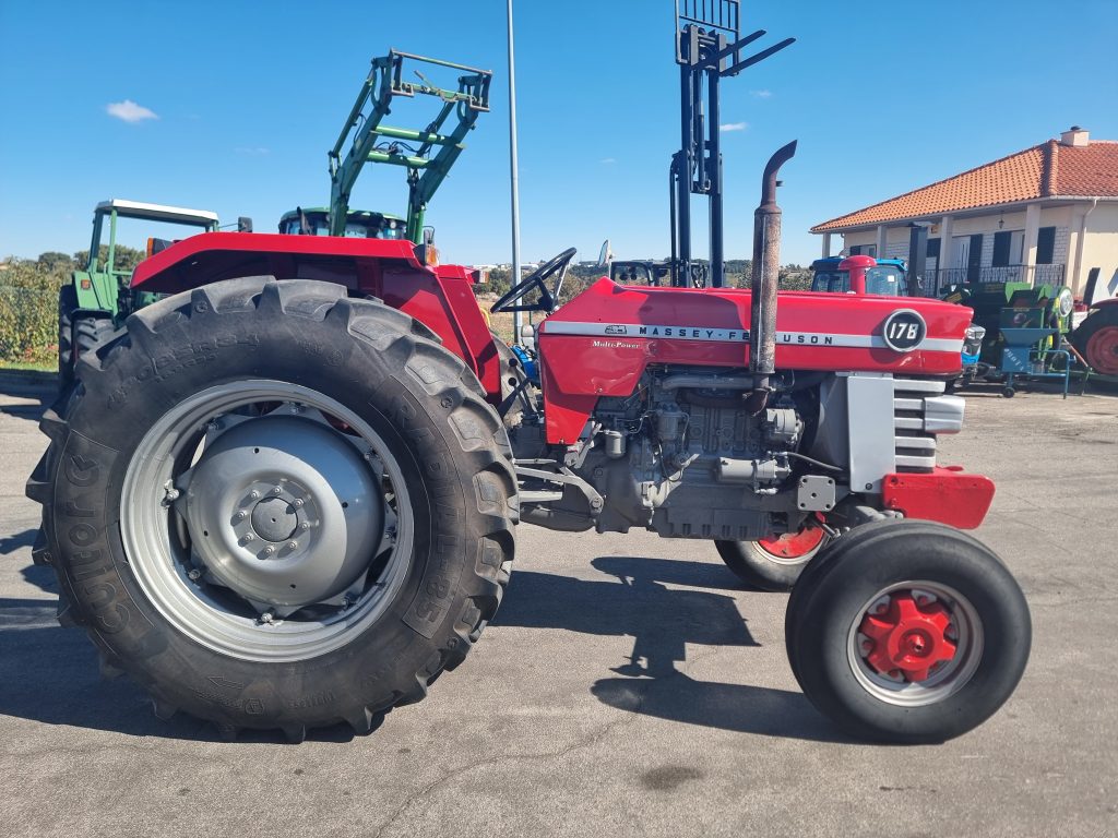 Massey-Fergusson 178 com Multi-power (Todo Restaurado) cheio