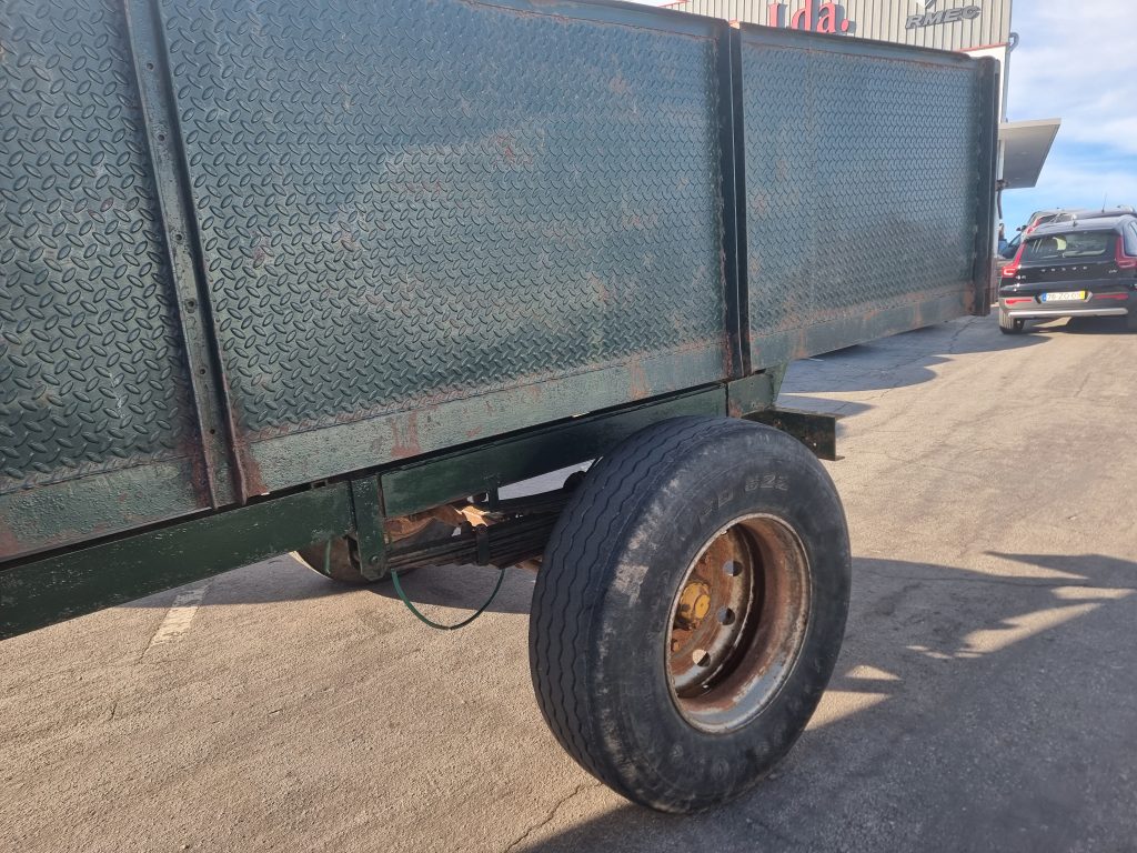 Reboque Safisal ST-625 cheio