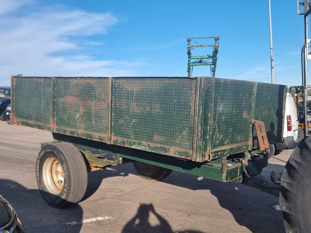 Reboque Safisal ST-625 cheio