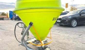 Distribuidor de Adubo Rocha KC 600 cheio