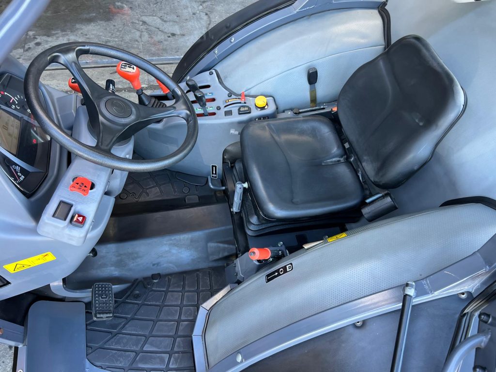 Kubota M5071 Narrow (Tractor de Demonstração) cheio