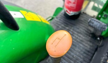 John Deere 5058 E (776 horas) cheio