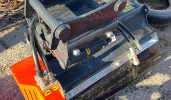 Mini Giratória Eurocomach 28ZT (vários acessórios ) cheio