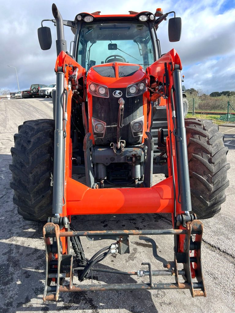 Kubota M6121 cheio