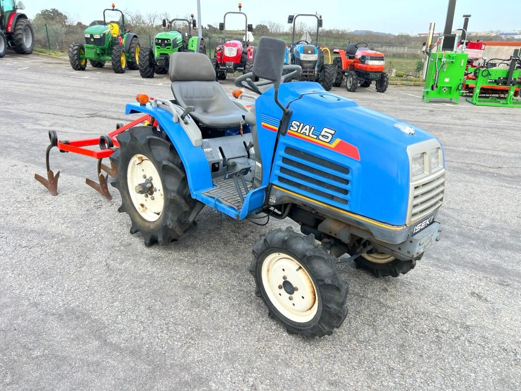 ISEKI SIAL 5 C/Escarificadores 5f cheio