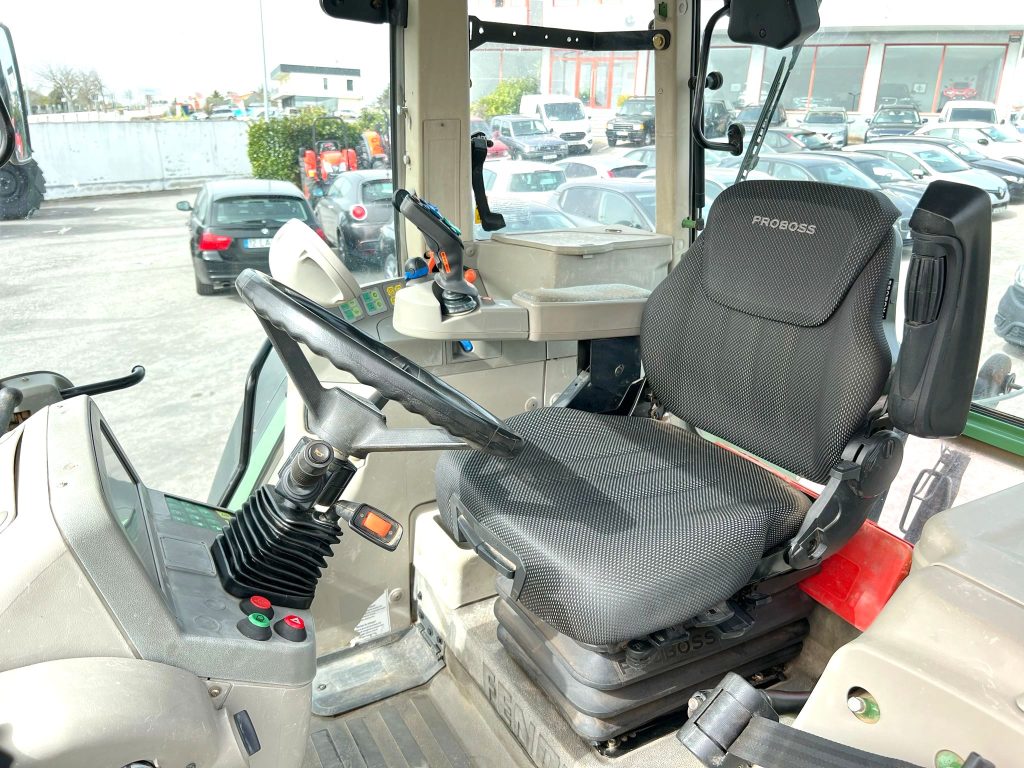 Fendt Favorit 716 Vario cheio