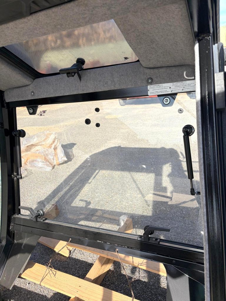 Cabine Torincab (Aplicável em tratores de rastos Landini) cheio