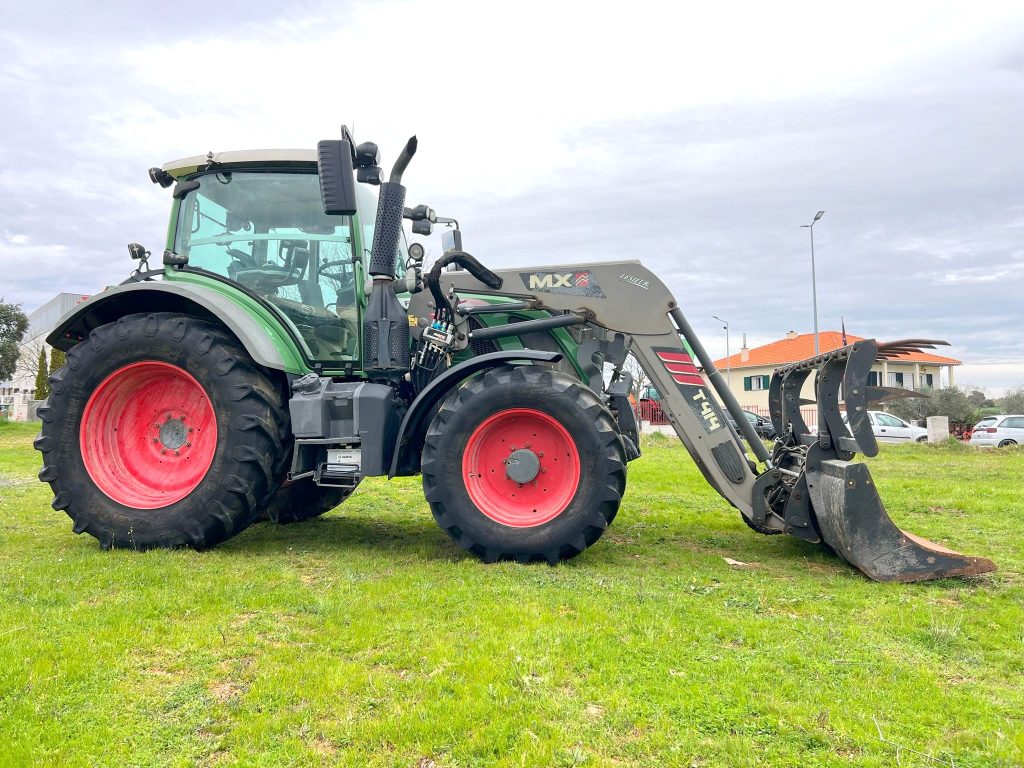 Fendt 513 Vario cheio