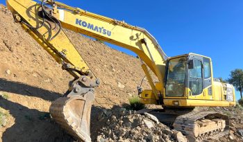 Komatsu PC 210-8 cheio