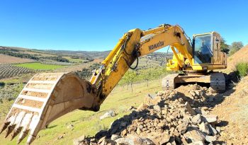 Komatsu PC 210-8 cheio