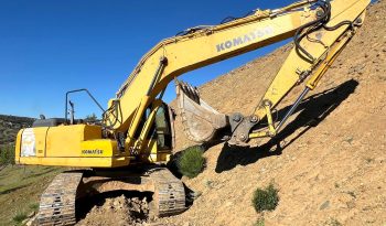 Komatsu PC 210-8 cheio