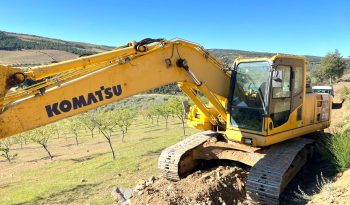 Komatsu PC 210-8 cheio