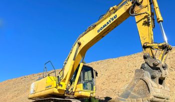 Komatsu PC 210-8 cheio