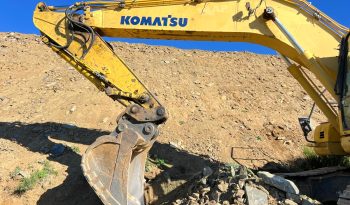 Komatsu PC 210-8 cheio