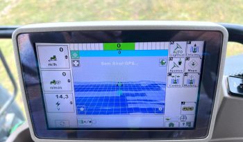 John Deere 6105R cheio