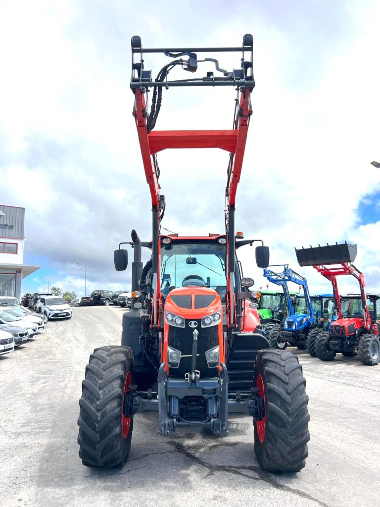 Kubota M6121 cheio