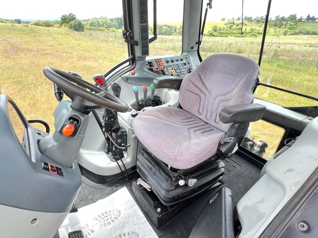 Valtra  N103 Hitech cheio