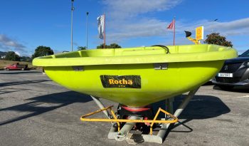 Distribuidor de adubo Rocha KP1000 R cheio