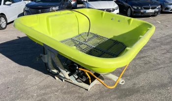 Distribuidor de adubo Rocha KP1000 R cheio