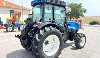 New Holland T4.110 N (Apenas 682 horas) cheio