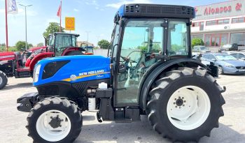 New Holland T4.110 N (Apenas 682 horas) cheio