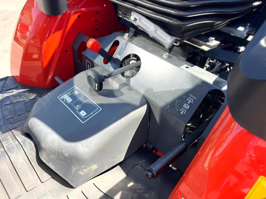 Kubota B2-201 (Novo) cheio