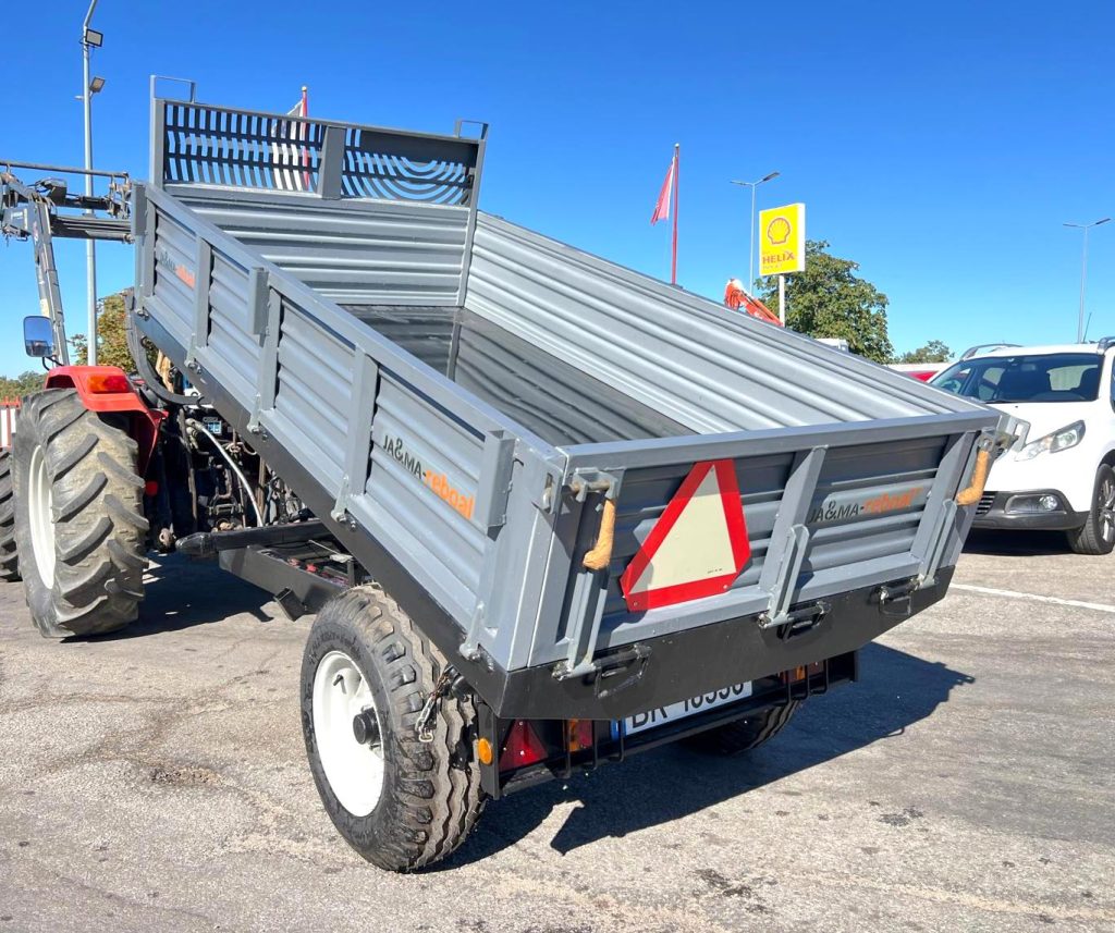 Reboque Reboal RT-3500 Tri-basculante cheio
