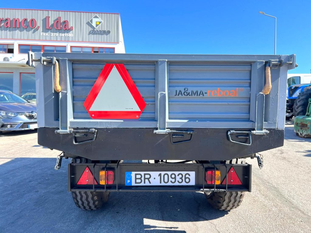 Reboque Reboal RT-3500 Tri-basculante cheio
