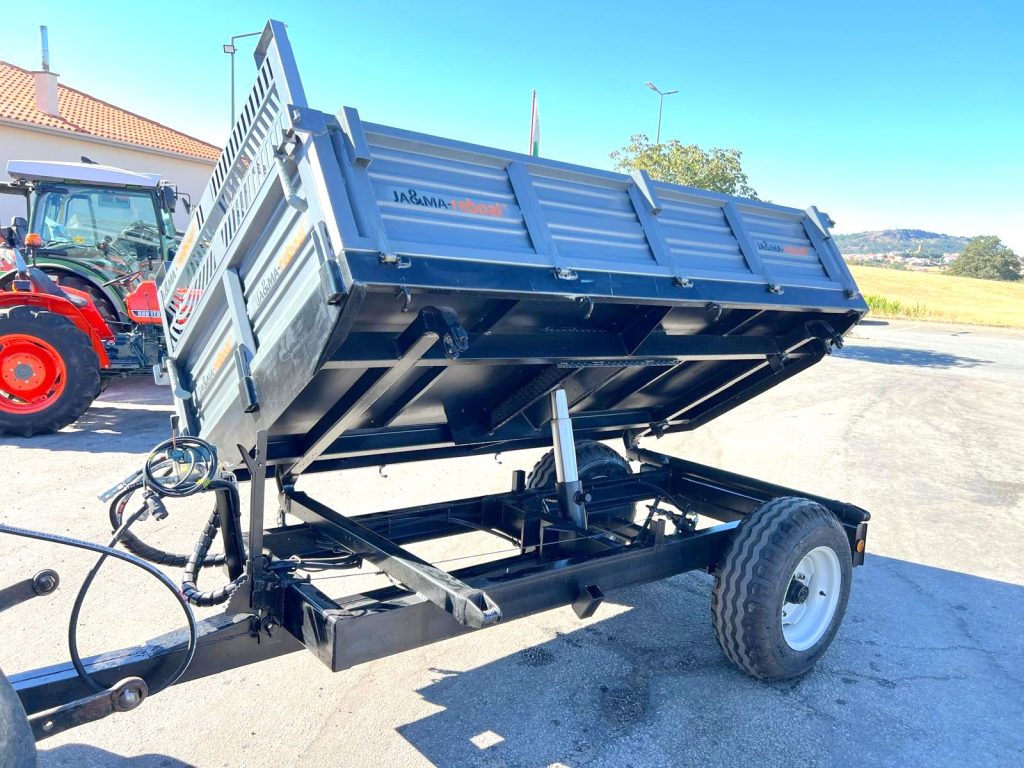 Reboque Reboal RT-3500 Tri-basculante cheio