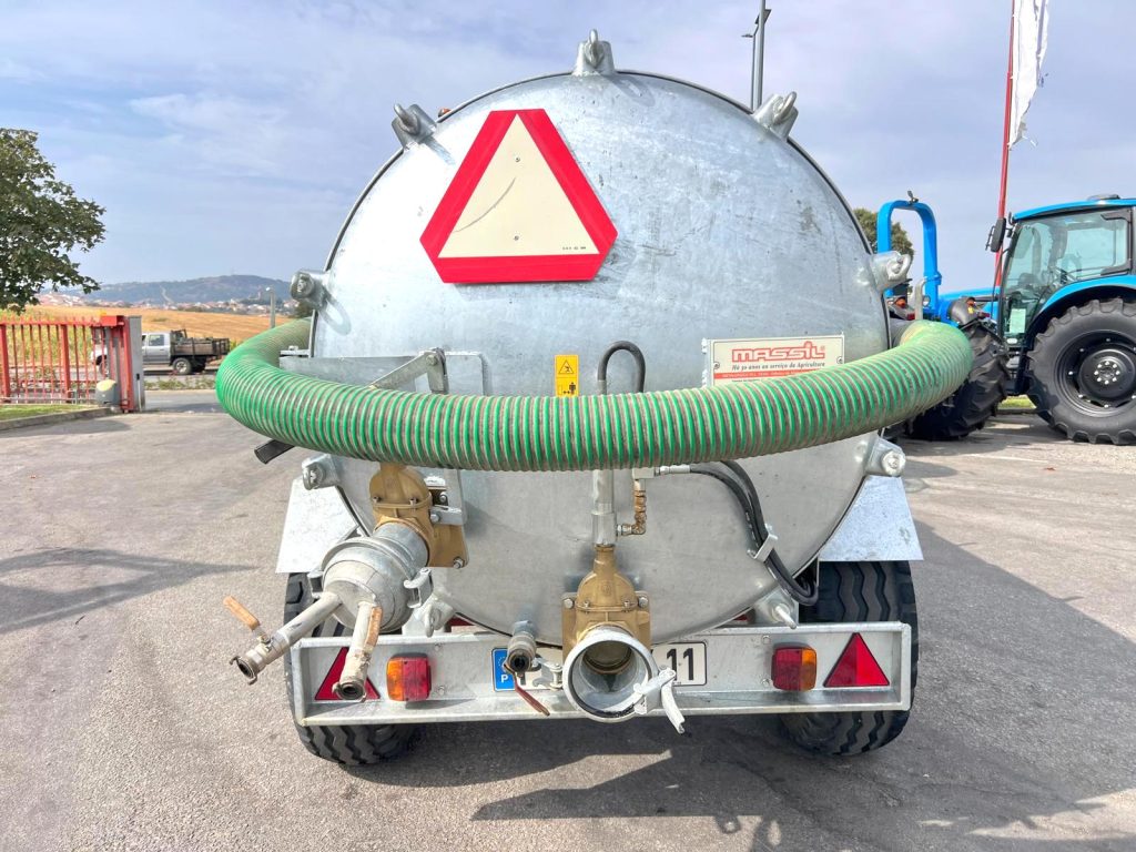 Cisterna MASSIL 3000 cheio