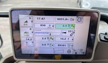 John Deere 6105R cheio