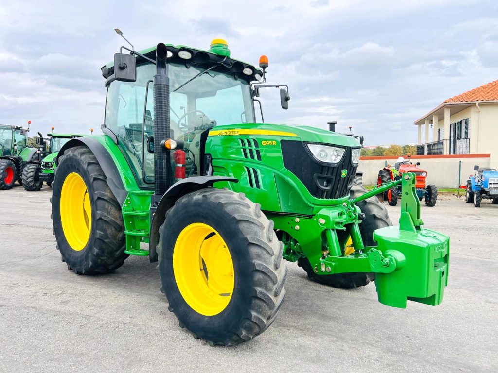 John Deere 6105R cheio