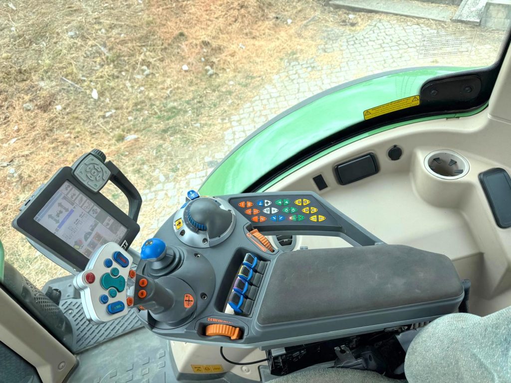 Fendt 714 Vario cheio