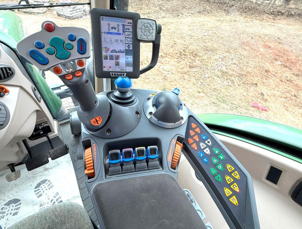 Fendt 714 Vario cheio