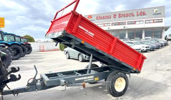 Reboque Herculano PB 3125 Tri-basculante cheio