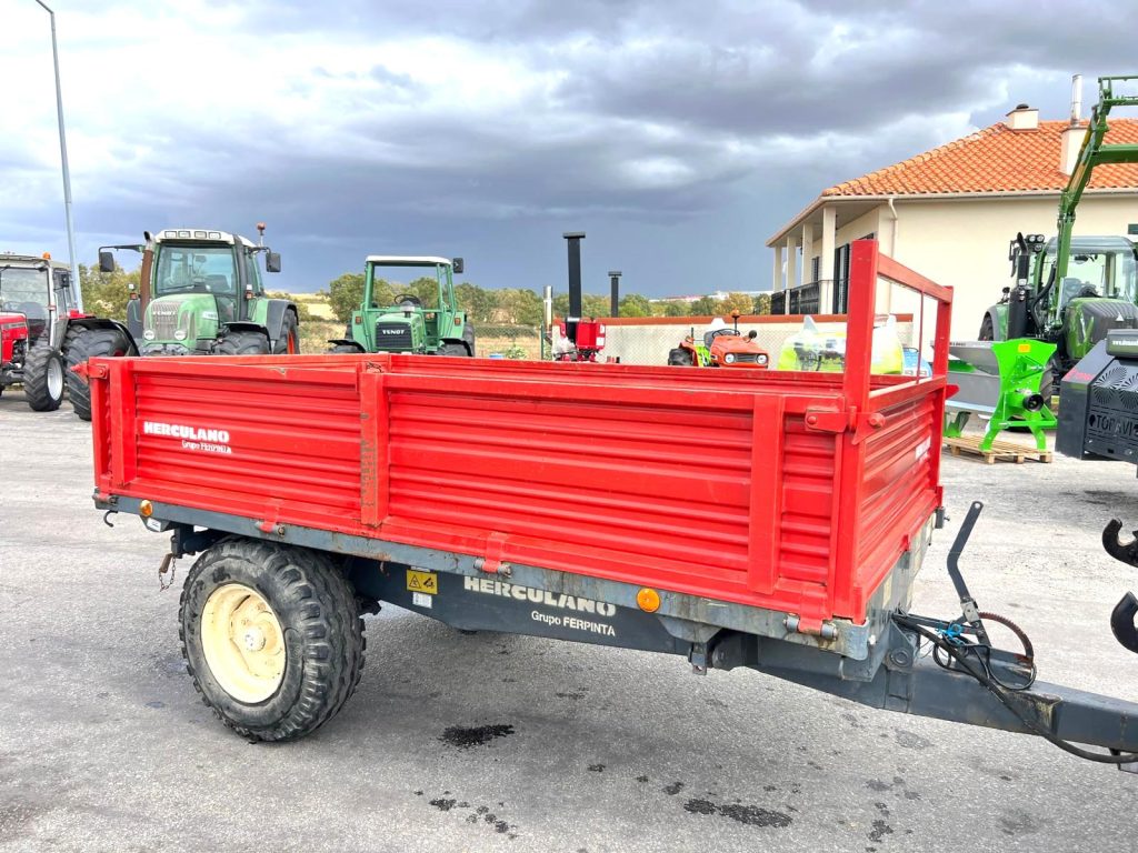 Reboque Herculano PB 3125 Tri-basculante cheio